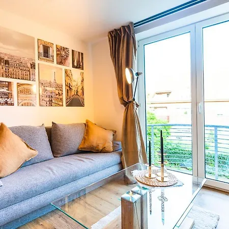 Golden Nugget Detmold