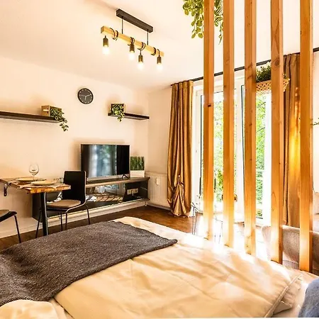 Golden Nugget Detmold